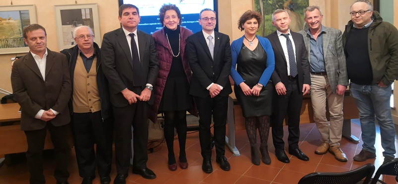 Presentato il progetto “Sprigioniamo il lavoro”. Presentato il progetto "Sprigioniamo il lavoro".